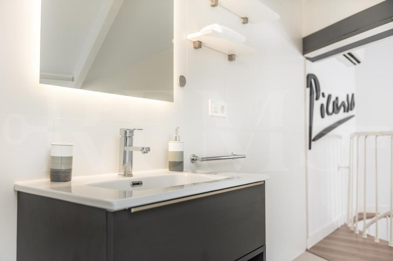 Inviting Duplex In Front Of Picasso Museum By Rems Leilighet